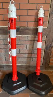 Słupek wygrodzeniowy U-12b | PCV, elastyczny, odblaskowy, czerwony